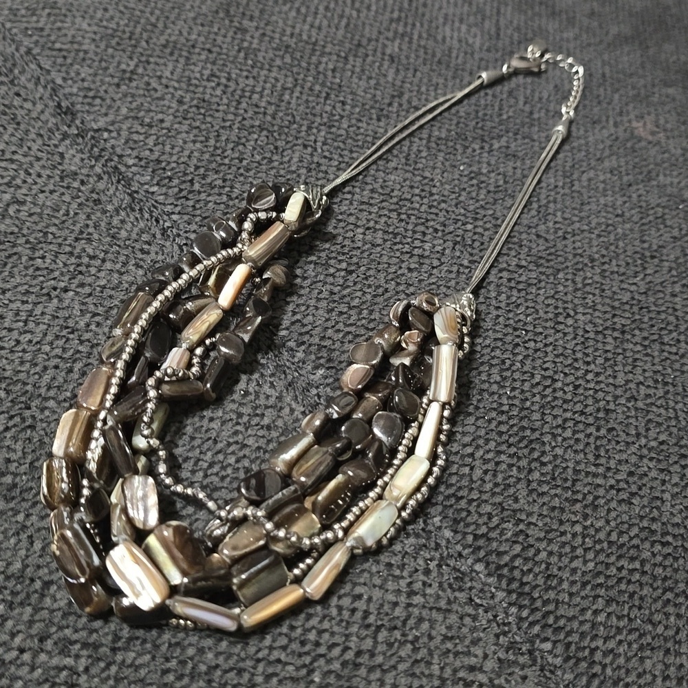 ✨️4/$20 Multi Strand Natural Shell & Glass Beads Silver Chain Necklace - Picture 10 of 15